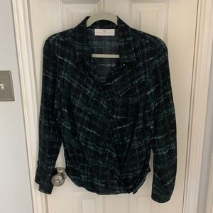 Amanda Uprichard green and black patterned silk blouse. Size medium. Like new